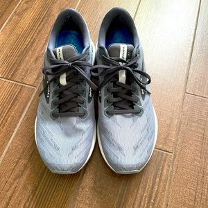 Men’s sneakers  Brooks Ravenna size 12